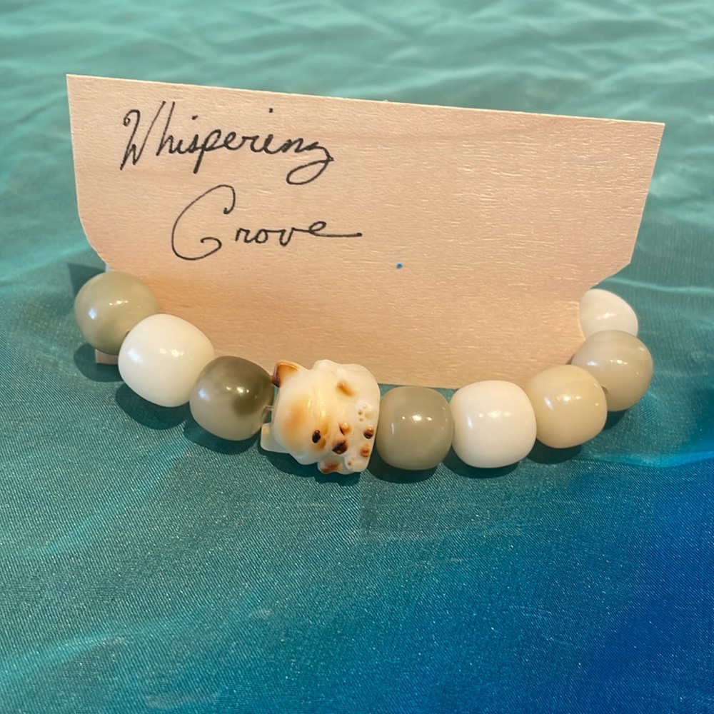 Handmade unique bodhi bead bracelet with fox of nine tails carved bead